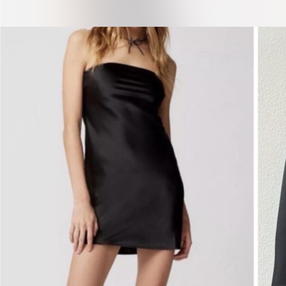 Elegant Black Strapless Dress